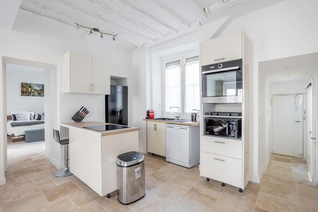 Apartment D Charm Distinctif Sejour Elegant Dans Le Marais Branche Paris